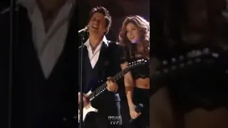 Shakira e Alejandro Sanz - La Tortura ao Vivo no Latin Grammys 2006 