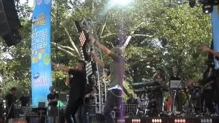 "Bailando" Enrique Iglesias on GMA