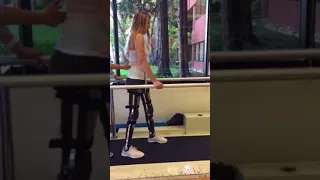 Walking with Leg Braces after Spinal Cord Injury