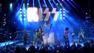 KISS - 2016-11-06 - KISS KRUISE VI - 19 - Rock and roll all nite