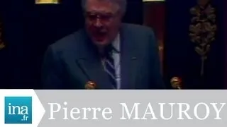 Pierre Mauroy à l'Assemblée Nationale - Archive vidéo INA