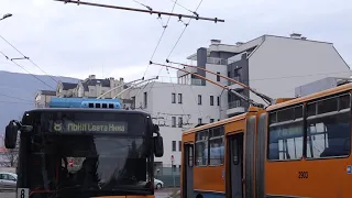Тролейбус Икарус прави път на Шкода