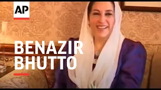 Benazir Bhutto meets Afghan President Karzai