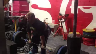 elitefts.com — Mountain Dog Back Day: Pulls off Matt with Chains