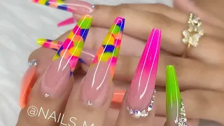 Diseño viral Mis seguidores lo Eligen | Uñas Largas con perlas de colores