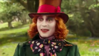 warning the hatter - alice through the looking glass 2016 scene