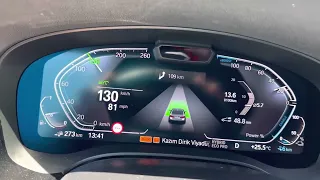 BMW G30 545e cruising 130 km/h