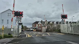 *Brand New Barriers, Broken E2S Alarm* Llanelli West Level Crossing, Carmarthenshire (27/04/2024)