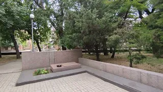 Памятник Морякам-десантникам в парке Шмидта города Бердянска