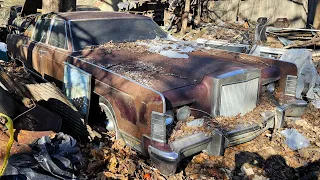 ROTTING 70s Lincoln Continental Sitting 30 Years WILL IT RUN?  - NNKH