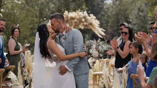 Tränen des Bräutigams beim Einzug - Traumhochzeit Eventscheune Gut Ludwigsruhe - Hochzeitsvideo