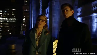 DC Elseworlds: Oliver hacks Gotham Police Database and Caitlin talks to Felicity at Argus