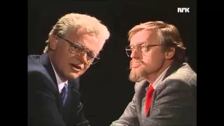 Einar Førde og Yngve Haagensen diskuterer