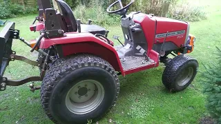 WORKING ON THE MASSEY FERGUSON 1220 | Oil Change and Cutting Open the Filter