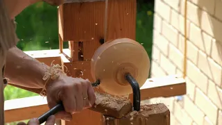 Turning a bowl on the spring pole lathe with self-forged tools - Real-time / Complete process