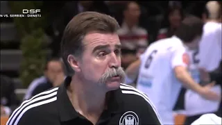 Handball WM Deutschland Norwegen Heiner Brand geht auf den Schiedsrichter los MEGA