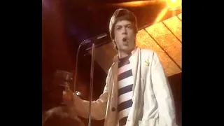 The Members - The Sound Of The Suburbs (TOTP (2nd time) 22nd February 1979) Original Broadcast