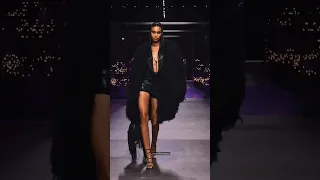 Imaan Hammam Killing In VERSACE Spring 2023 #fashionmodel #versace #topmodel