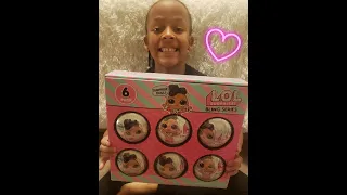 L.O.L UNBOXING WITH AUBREY AND OUR MOM! OPENING THE 6 PACK BLING SERIES OF L.O.L DOLLS!