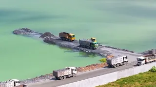 Incredible SHACMAN Delivery 25Ton Fail Loading And Cover Back By SHANTUI Dozer Pushing Soil In Lake