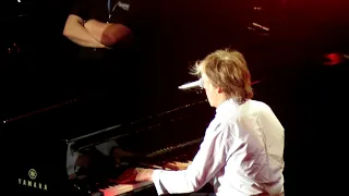 Paul McCartney - Let 'Em In (Vienna 2018 2nd night)