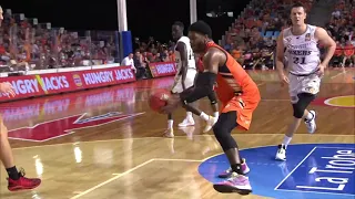 Cameron Oliver with 19 Points vs. Adelaide 36ers