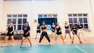 SOLO - BLANKA | Zumba | Dance Fitness | Zumba with Ami