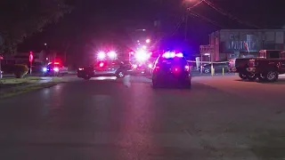 Man killed during carjacking outside store in SE Houston, police say