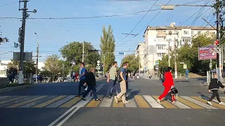 В Крыму тепло, посмотрите!Показываю что нам сделали по городу.