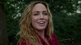 White canary fight scene