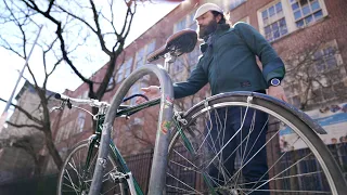 How to lock up a bicycle in New York City