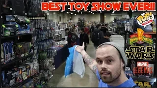 EPISODE 29 - TOY HUNTING AT THE BIGGEST TOY SHOW IN OHIO WITH FOXXY FAUX REAL AND ARCHAIC TV