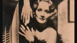 Marlene Dietrich "DAS LIED IST AUS" 1959 (Shanghai Express).