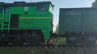 2TE10U-0184 (LDZ Cargo) with freight train passing stop Jumprava