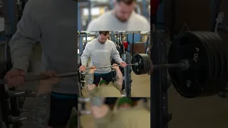 Close Grip Bench Press Tips with Iain Valliere & Chris Bumstead