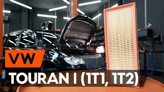 Kā nomainīt gaisa filtrs VW TOURAN 1 (1T1, 1T2) [AUTODOC VIDEOPAMĀCĪBA]