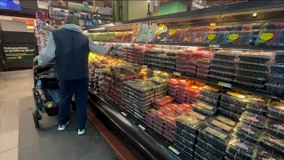 More New Yorkers struggling with rising food prices, poll says