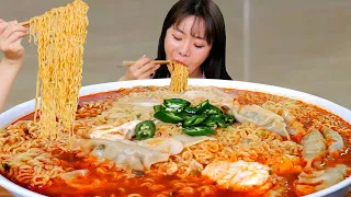 Korean Supersize Spicy Instant noodles EatingshowㅣRamen MUKBANG