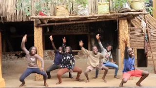 MASAKA KIDS AFRICANA DANCING MA ITU - JUST DANCE 2020 - Stella Mwangi