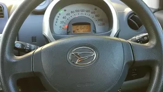 2007 Daihatsu Sirion start up and in-depth tour