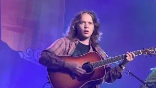 Billy Strings “While I’m Waiting Here”/ “Meet Me At The Creek” INSANE Jam Live in MA 9/16/22