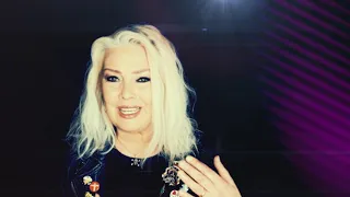 Kim Wilde Reflects on Kids in America (EXTRACT from the Greatest Hits DVD)