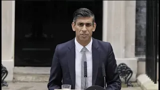 "Il y aura des décisions difficiles" : Les premiers pas de Rishi Sunak à Downing Street