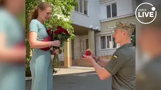 ❤️ Пропозиція РУКИ ТА СЕРЦЯ ВІД ЗСУ! НАЙЗВОРУШЛИВІШІ моменти освідчення у КОХАННІ! | Odesa.LIVE