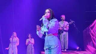 Dis-moi qui tu es, Amel Bent, Palais des sports, 24/09/2022