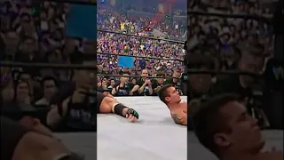 Randy Orton reverses Undertaker’s chokeslam into a RKO #Short