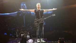 Synyster Gates Solo : Bangkok 2015 ( Asian World Tour )