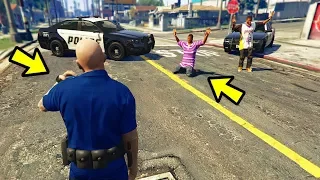 Я пытаюсь играть за полицейского в GTA 5!