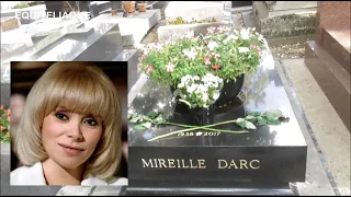 Tombe de Mireille DARC - Cimetière Montparnasse à Paris - Actrice décédée en 2017 à 79 ans