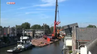 People Injured & Houses Destroyed After Two Cranes Collapse